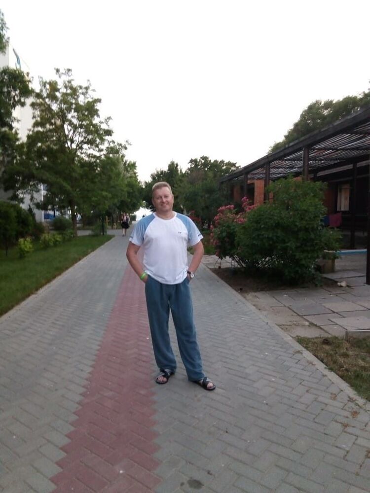  13653323  Igor, 59 ,    