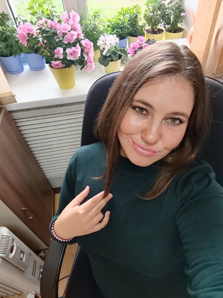  52779823  , 35 ,    