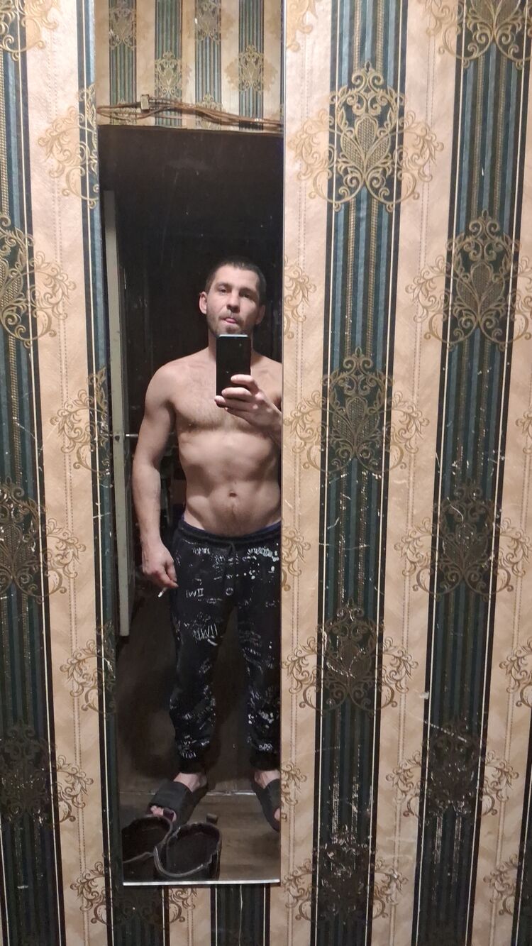  ,   Igor, 32 ,   ,   , c , 