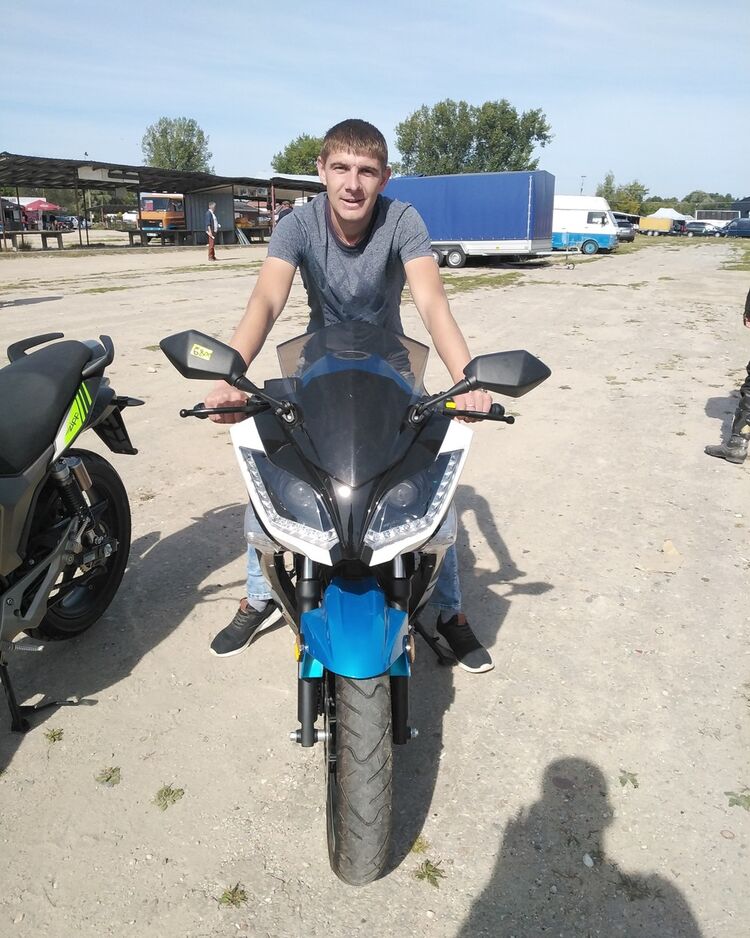  17555833  Lubomir, 31 ,    Bielany Wroclawskie