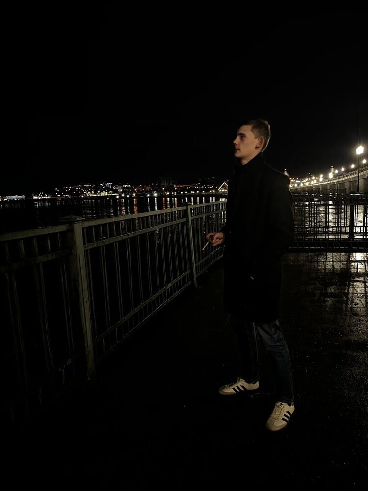  ,   Viktor, 26 ,   ,   , 