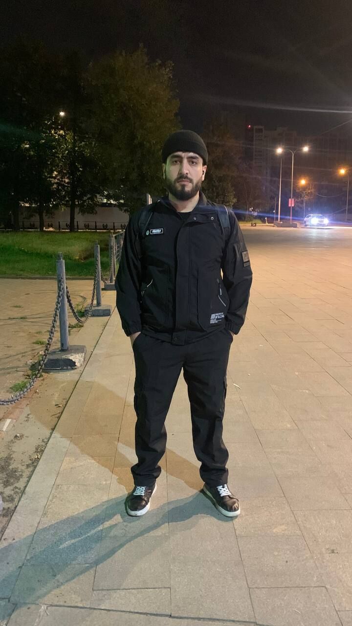  53983713  Umar, 33 ,    