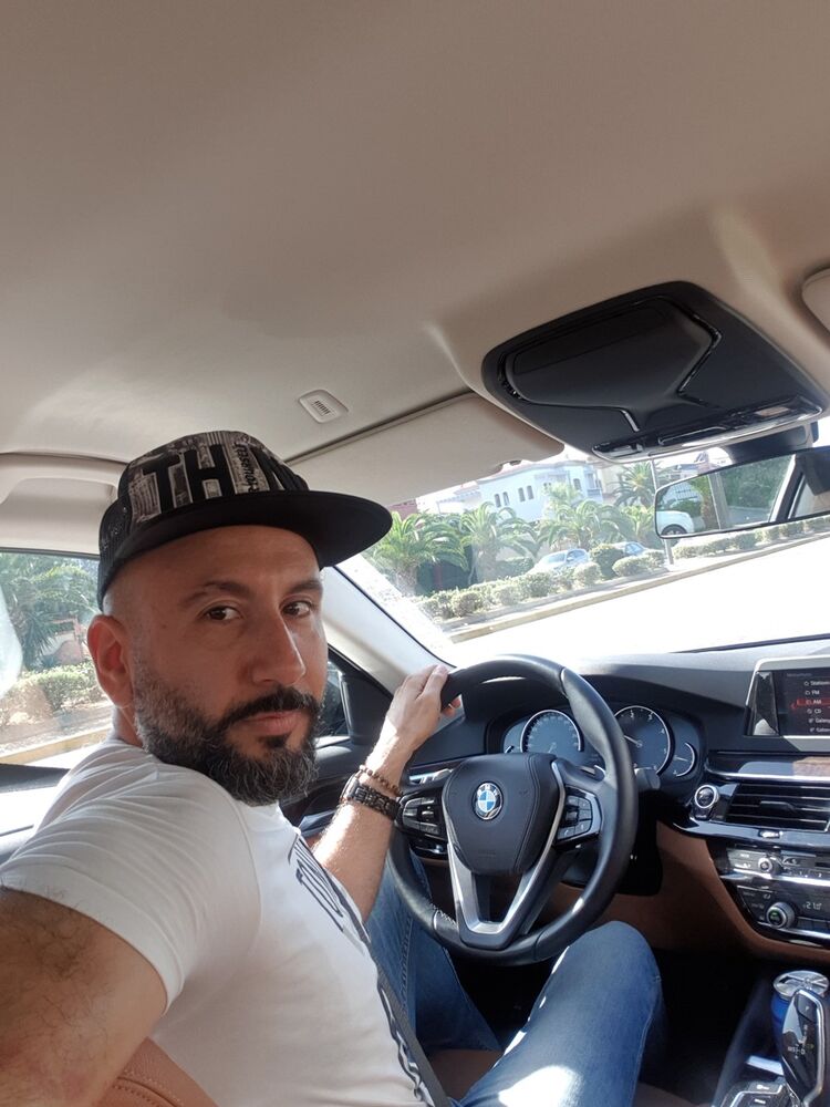  ,   David, 43 ,   ,   , c 