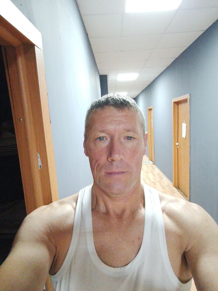  46120753  , 49 ,    