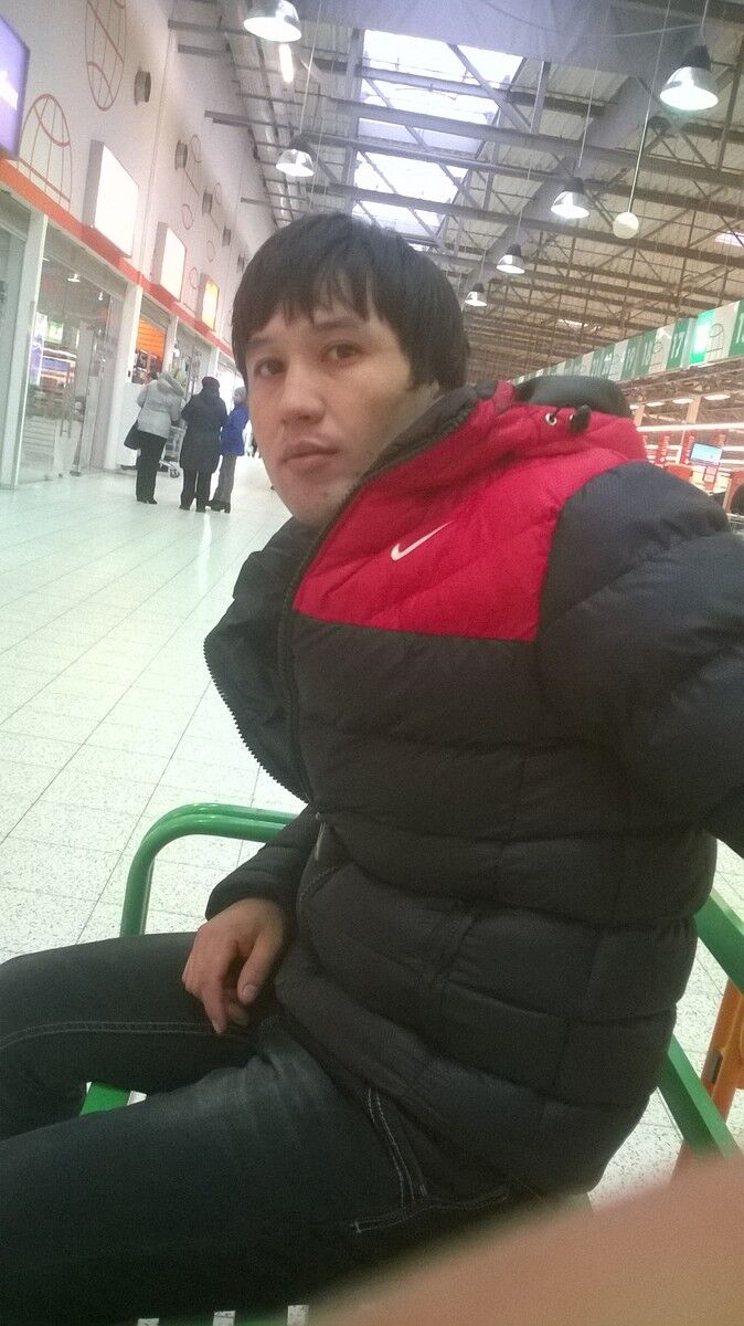  6736023  Nodir, 37 ,    