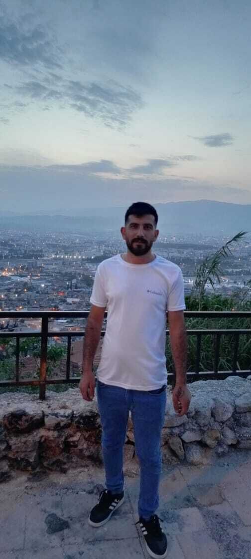  50643393  , 28 ,    Utopia