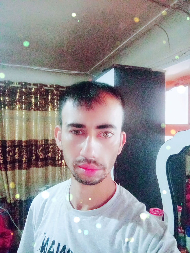  27208883  Nusrat, 33 ,    