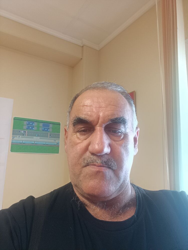  47343633  , 61 ,    