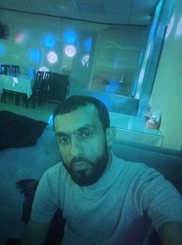  40045853  , 38 ,    