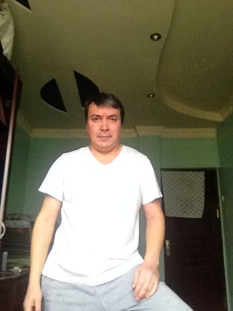  8946673  Sohib5217583, 49 ,    