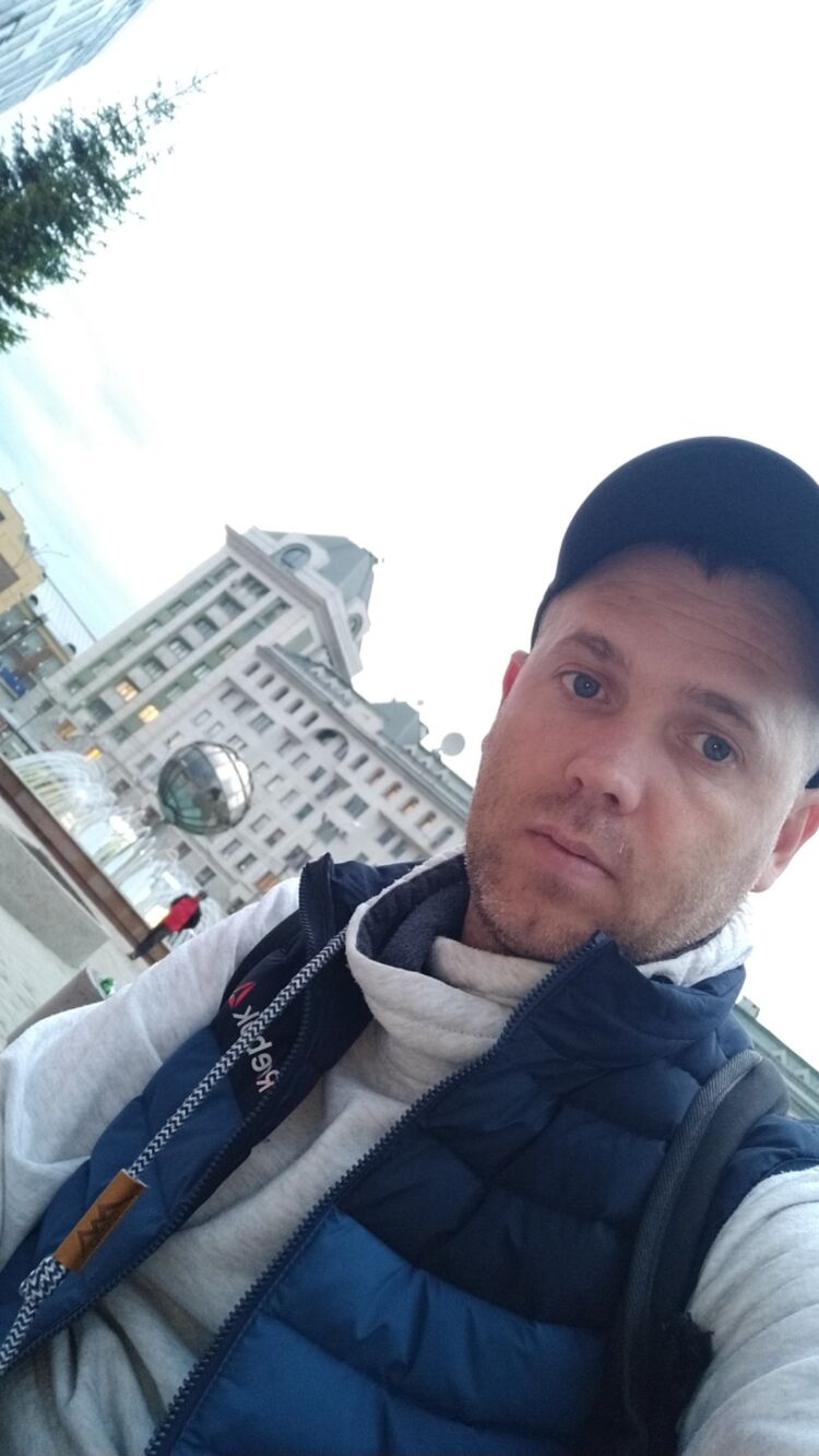  ,   Michael, 38 ,   ,   