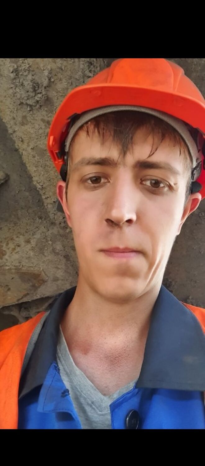  43316943  Ivan, 29 ,    