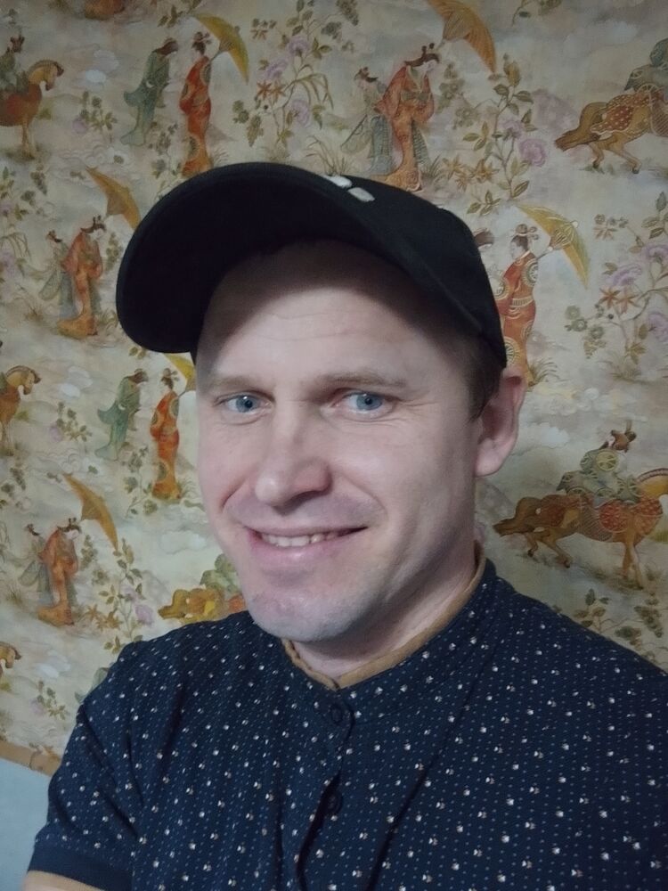  49725773  , 34 ,    
