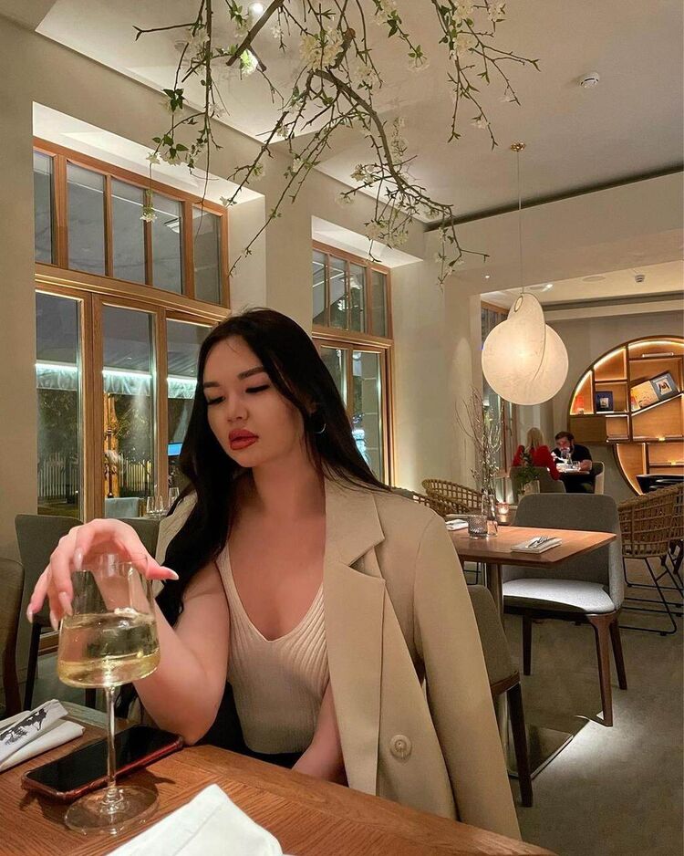  37005383  , 22 ,    -