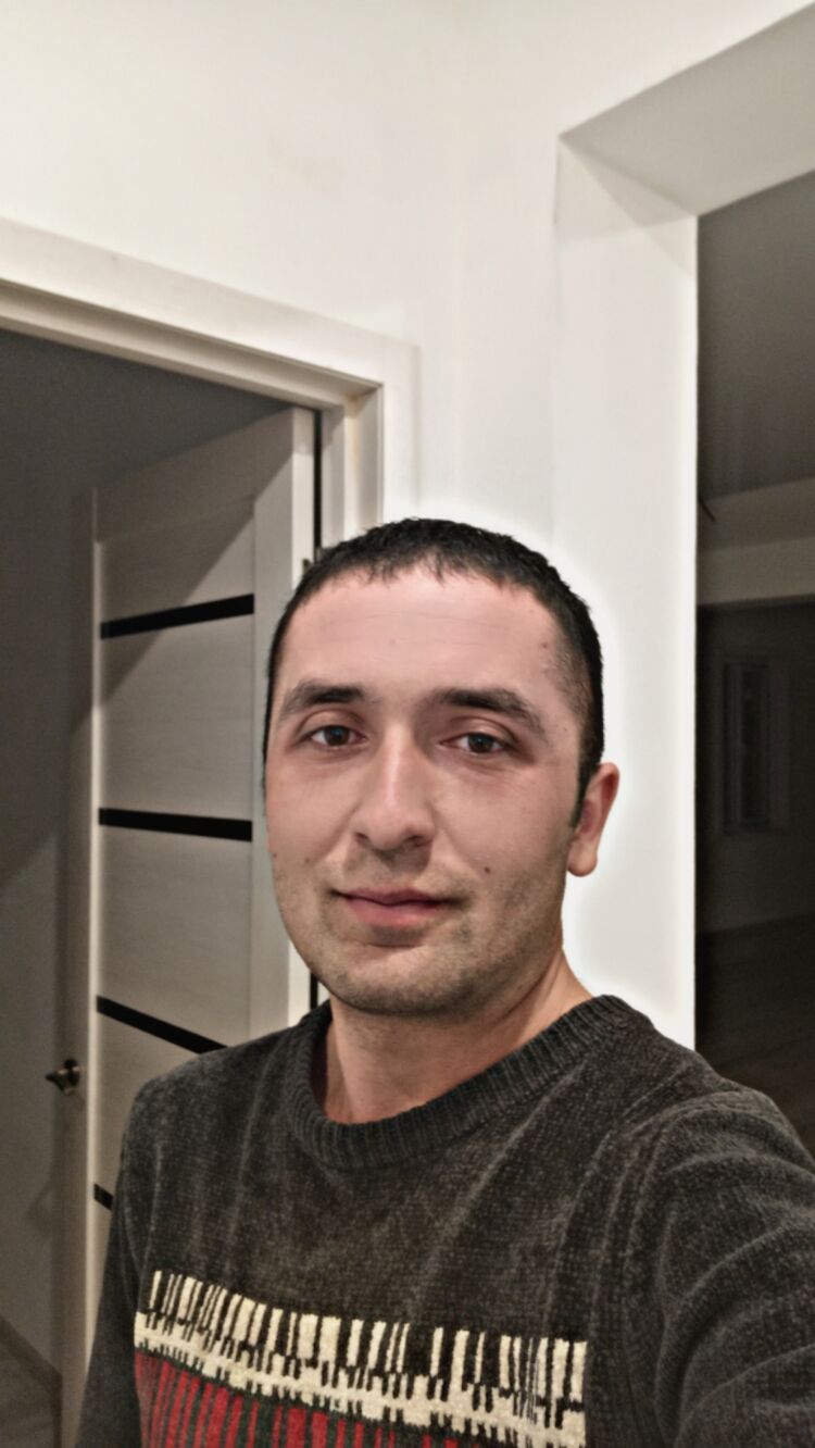  33516933  Shahram, 26 ,    