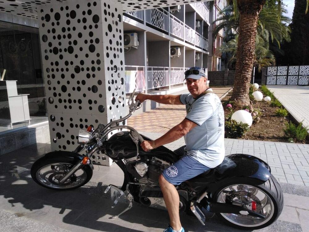  52804193  Anatoly, 56 ,    -