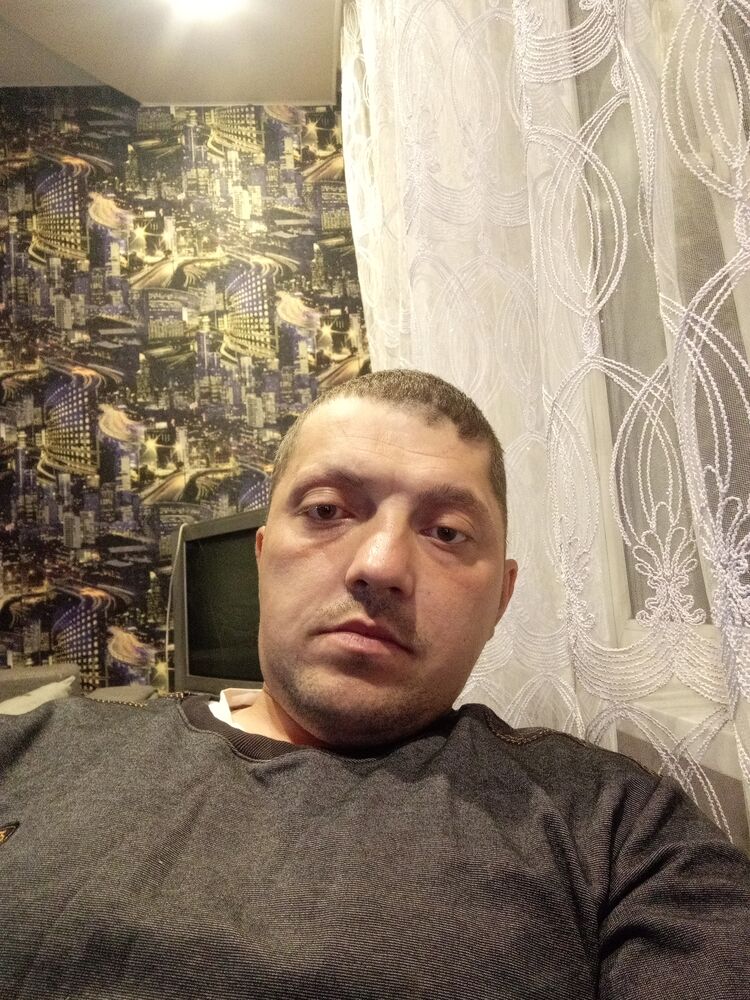  44054923  , 33 ,    