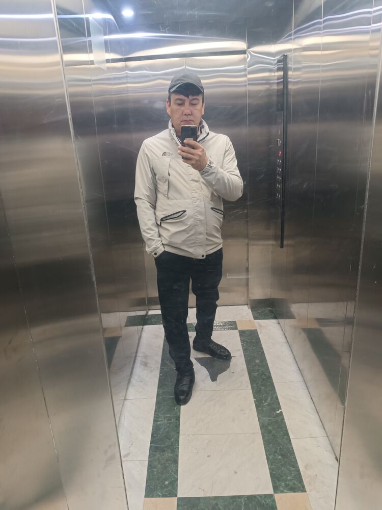  44536113  Ruslan, 37 ,    