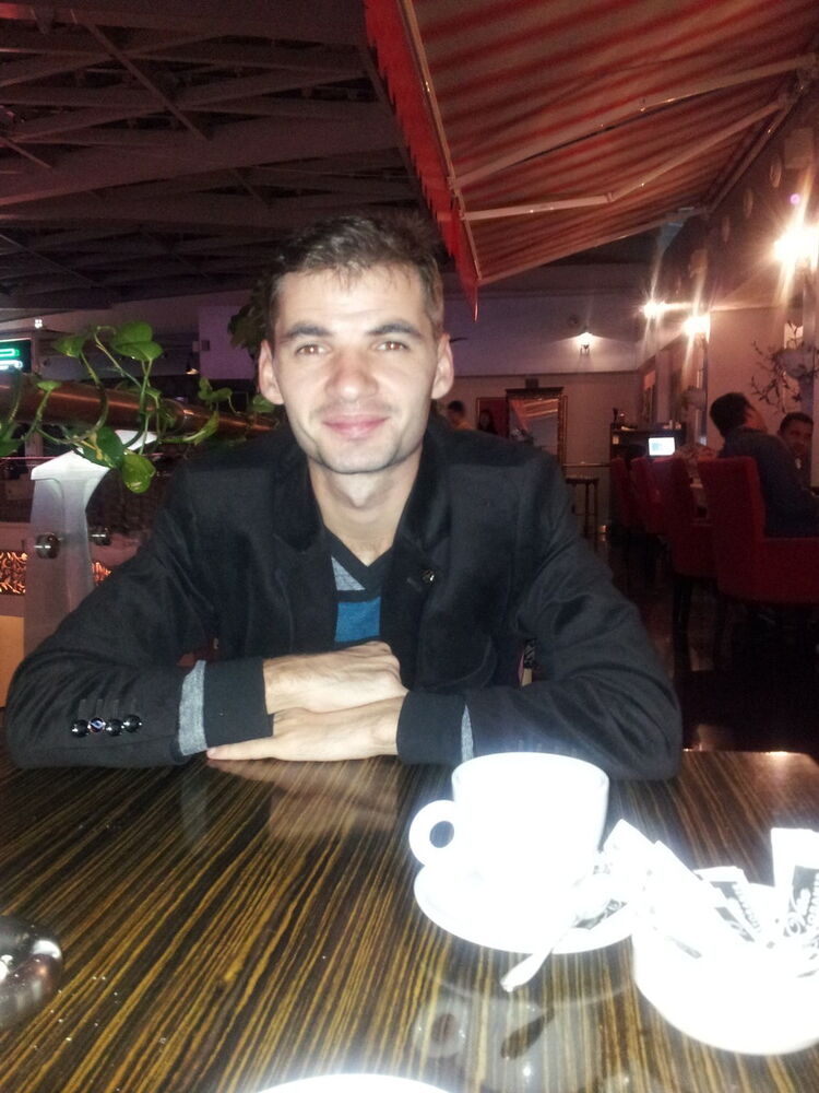  ,   Vadim, 36 ,   