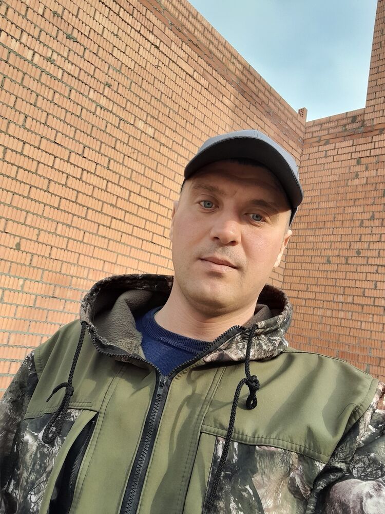  ,   Maxim, 37 ,   ,   , c , 
