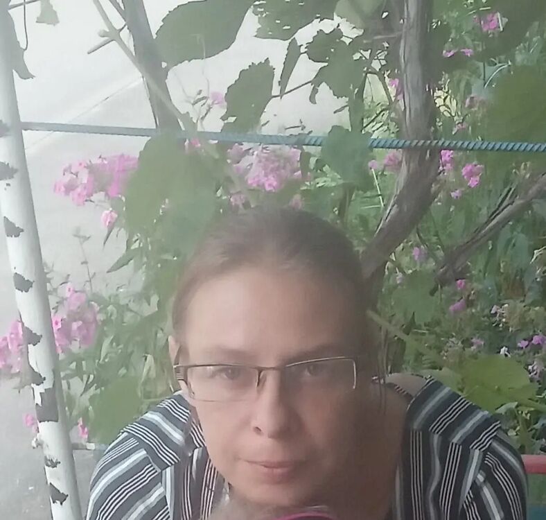  52917043  , 38 ,    