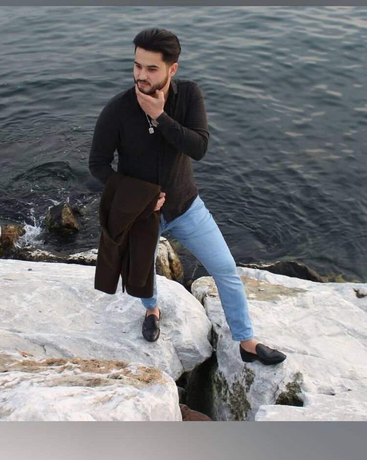  ,   Ali, 30 ,   ,   , c , 