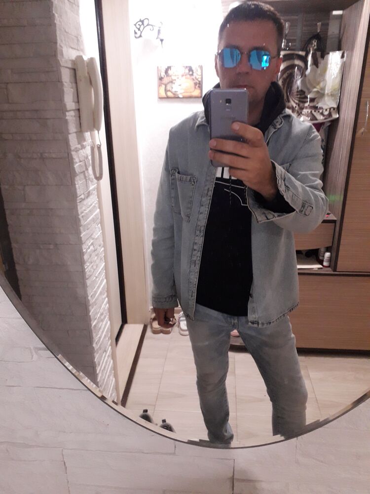  38947903  , 43 ,    
