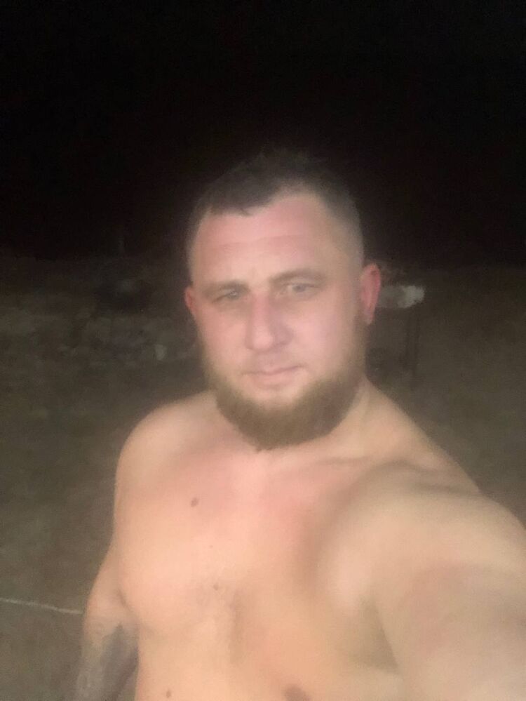  48179323  , 33 ,    