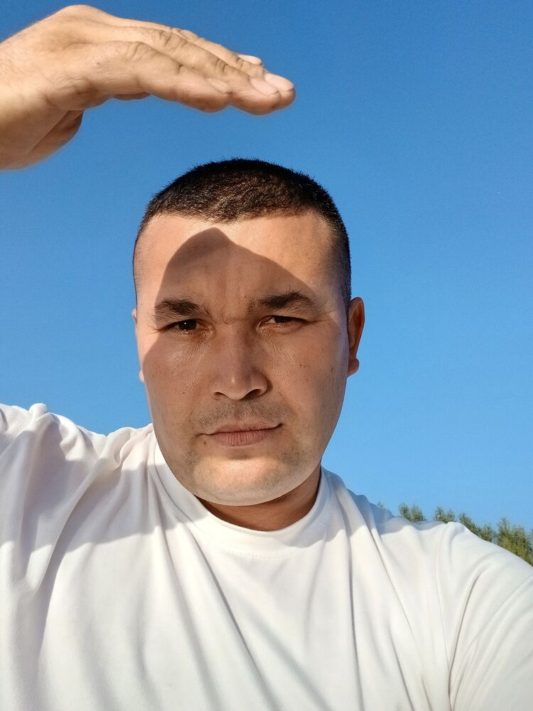  53648203  Nosir, 31 ,    