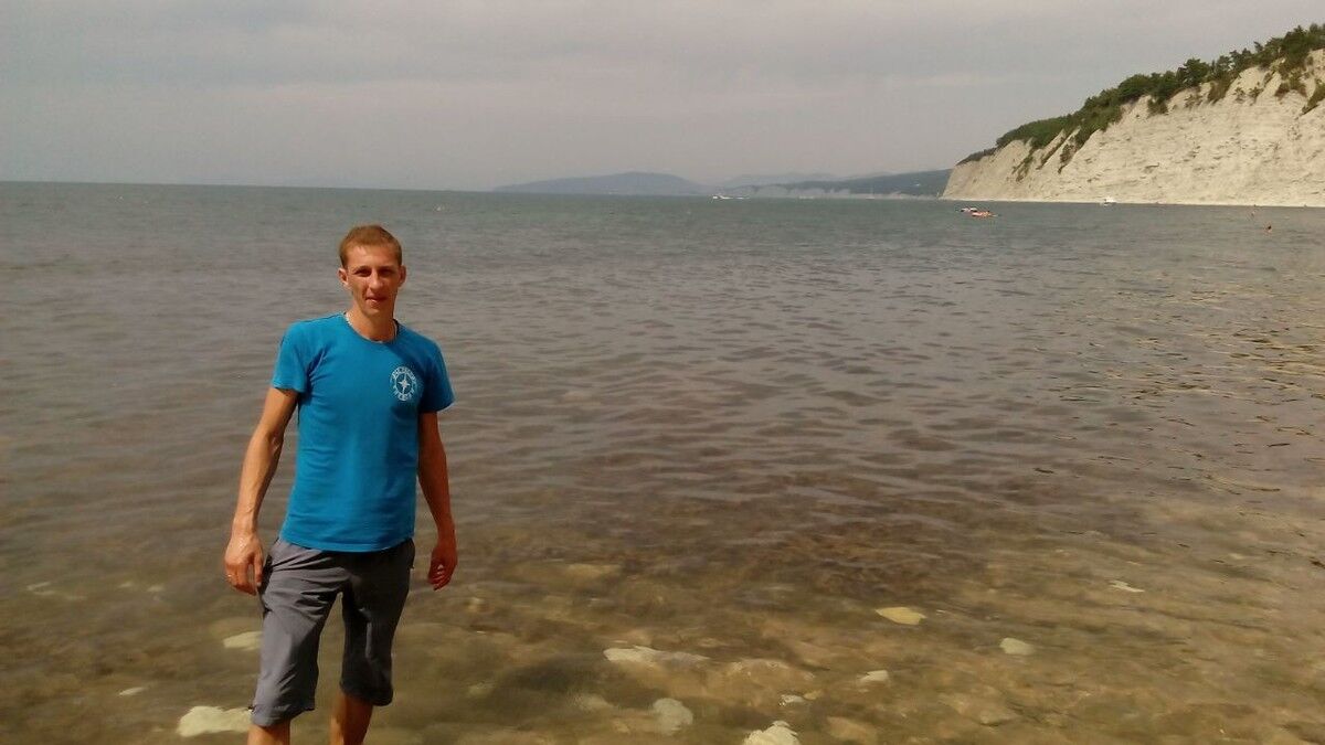  ,   Andrey, 37 ,   