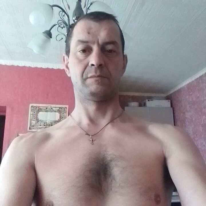  32593893  , 49 ,    