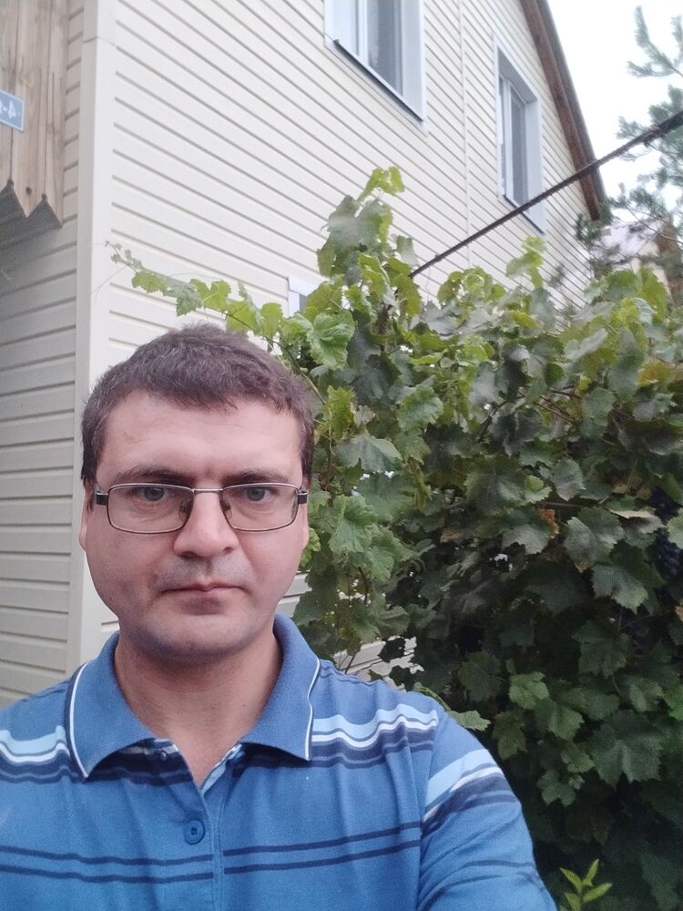  ,   Anton, 41 ,   ,   