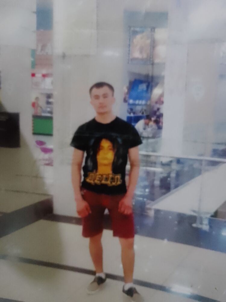  ,   Eldar, 27 ,   ,   
