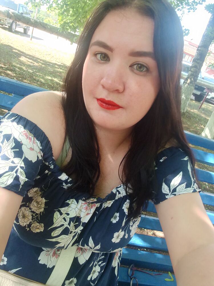  43852783  Alina, 22 ,    