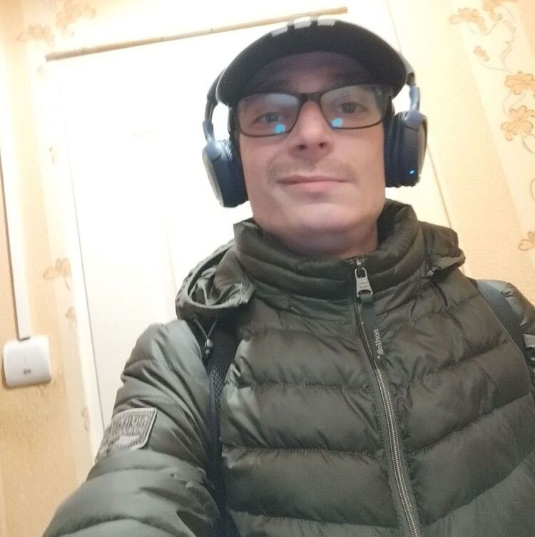 ���� 55331183 ������� A J, 34 ����, ���� ���������� � ����