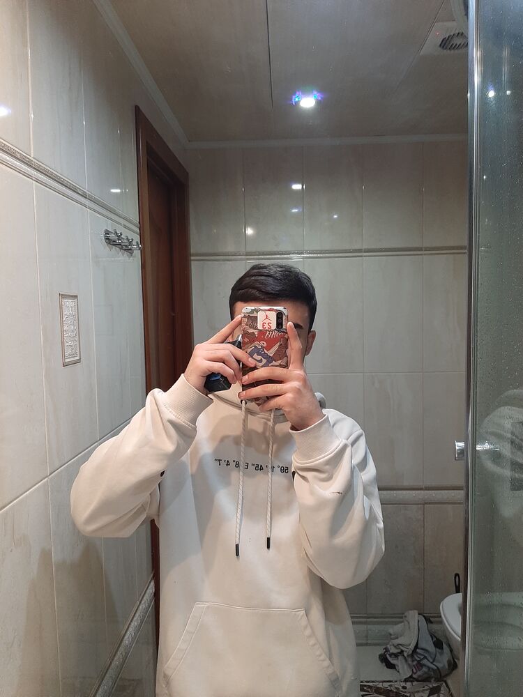  31849853  Ibragim, 21 ,    