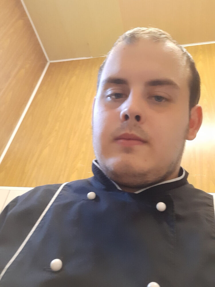  21407813  , 26 ,    