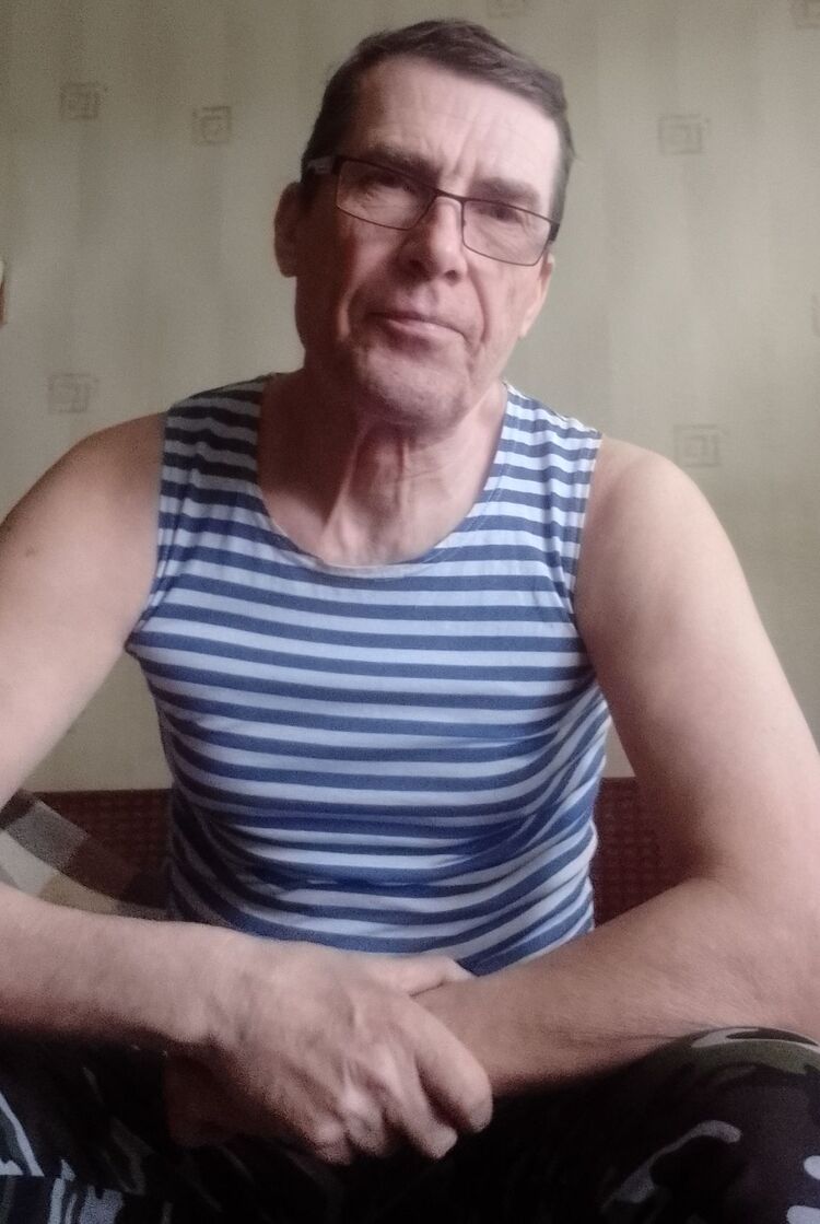  27731313  Alexander, 66 ,    