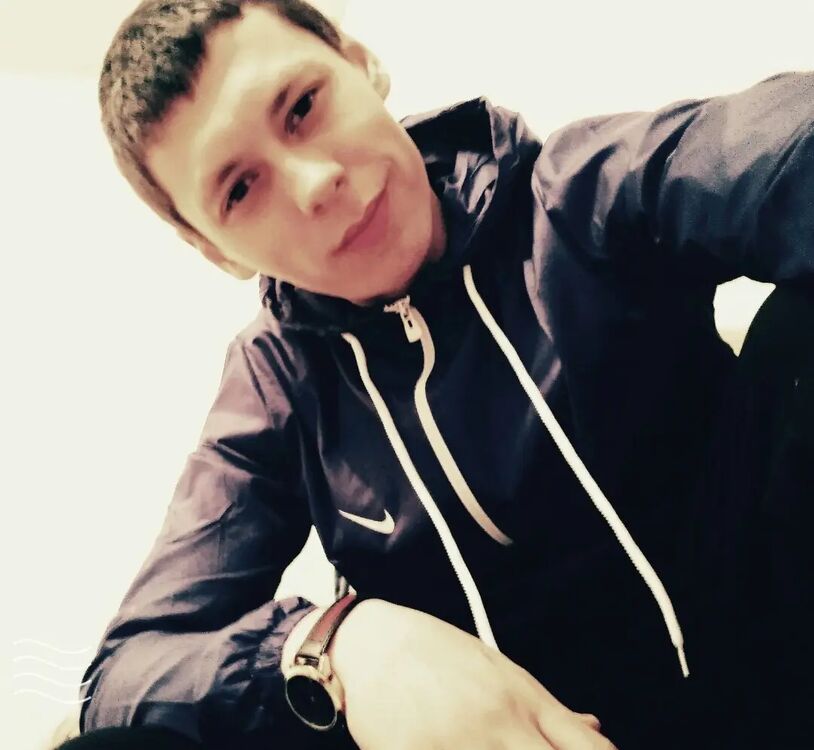  27419813  Aleksandr, 31 ,    