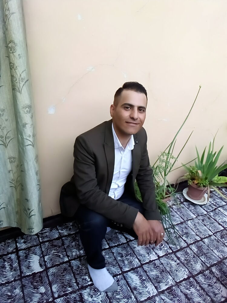  ,   Mahmoud, 37 ,   ,   , c , 