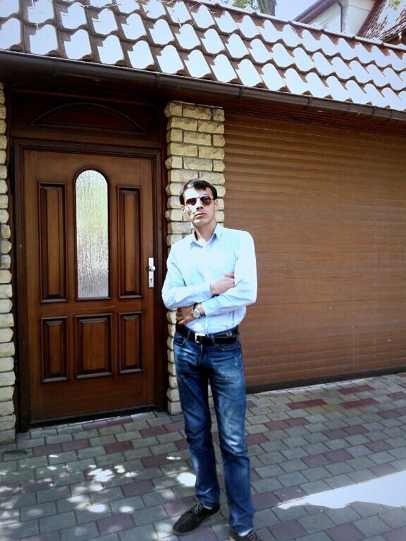  39184383  Sodiqxidirov, 33 ,    