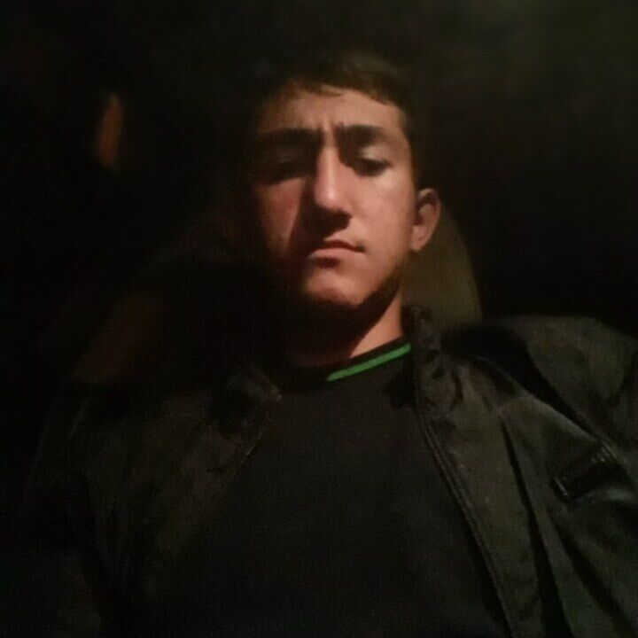  39542283  Cavid, 20 ,    