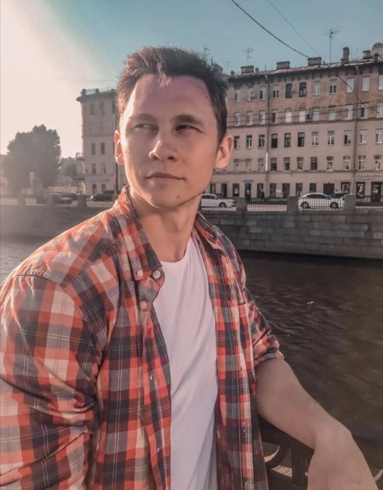  38552273  , 31 ,    -