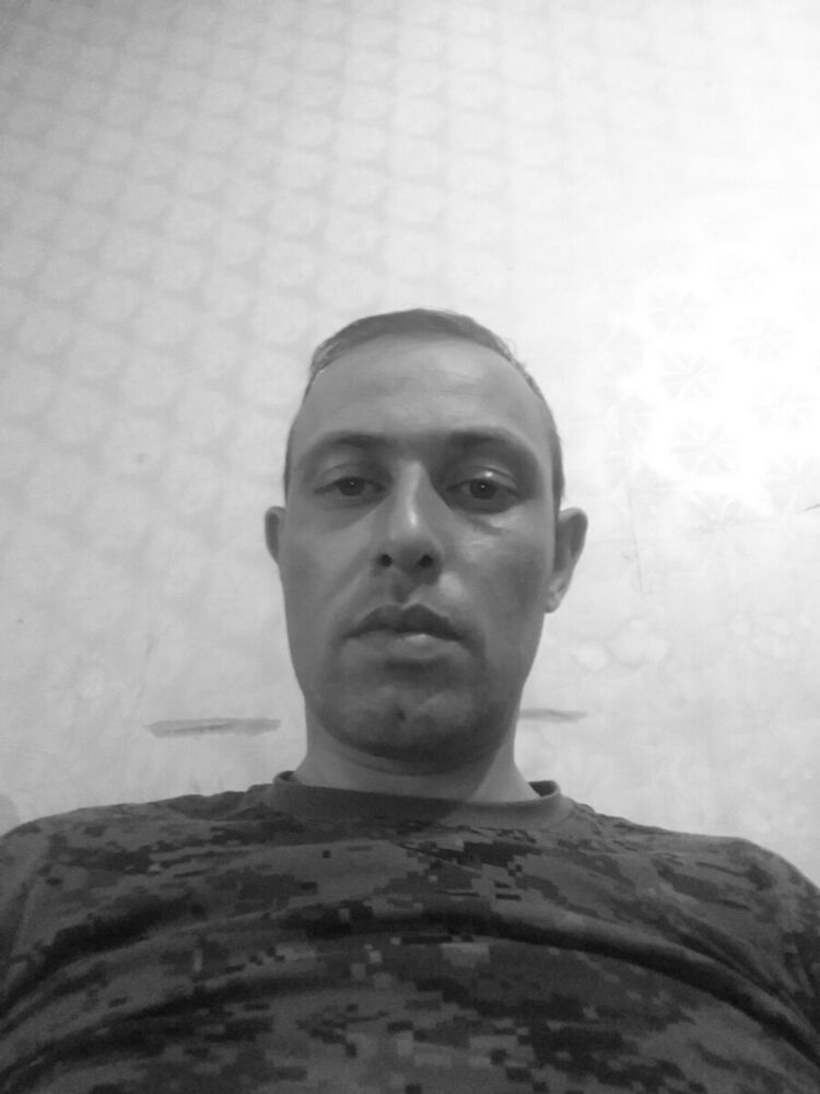 ,   Sergei, 40 ,   ,   , c 