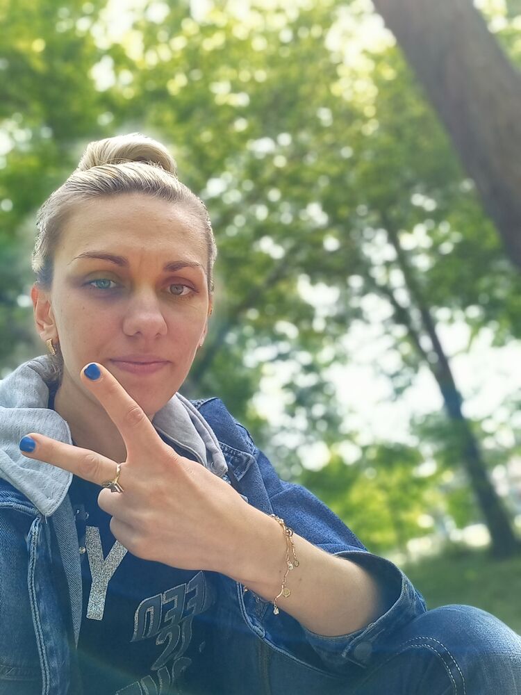 --,   , 37 ,   c 