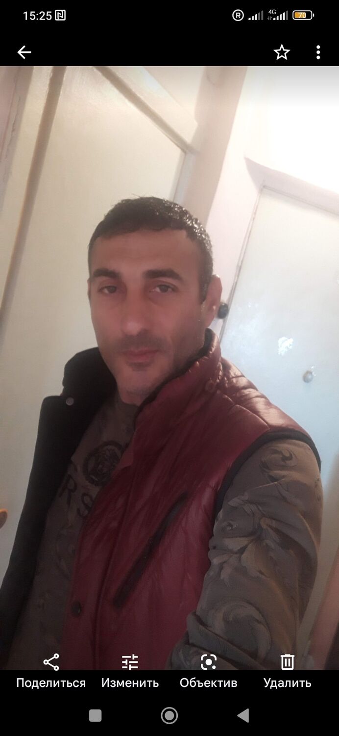  49729933  , 42 ,    