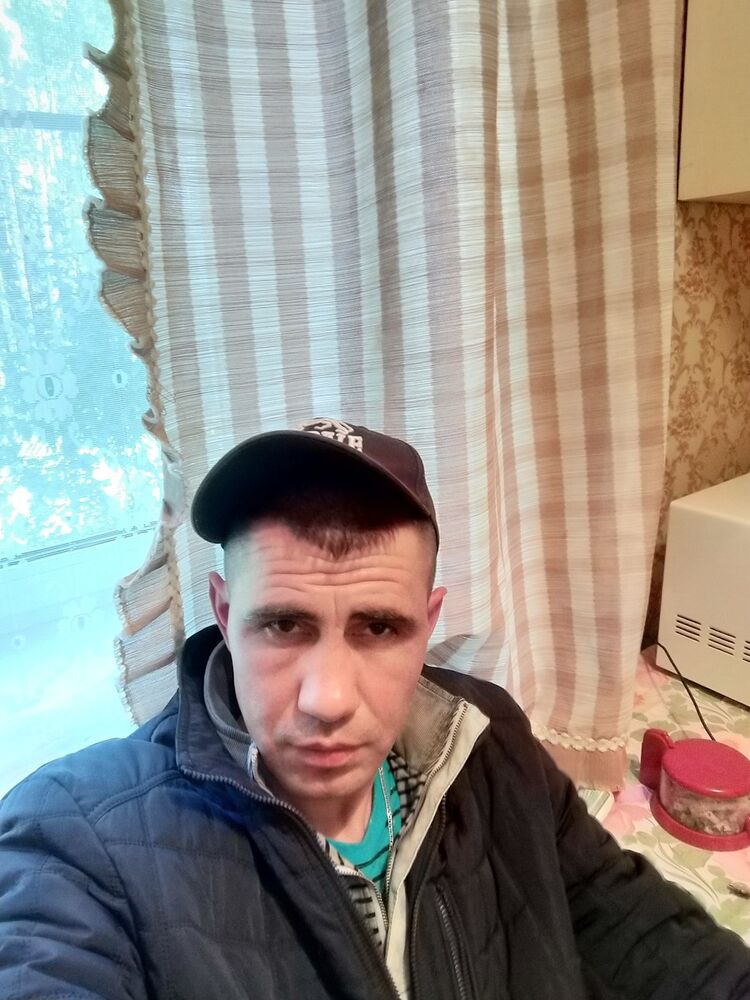  13205043  Aleksei, 45 ,    