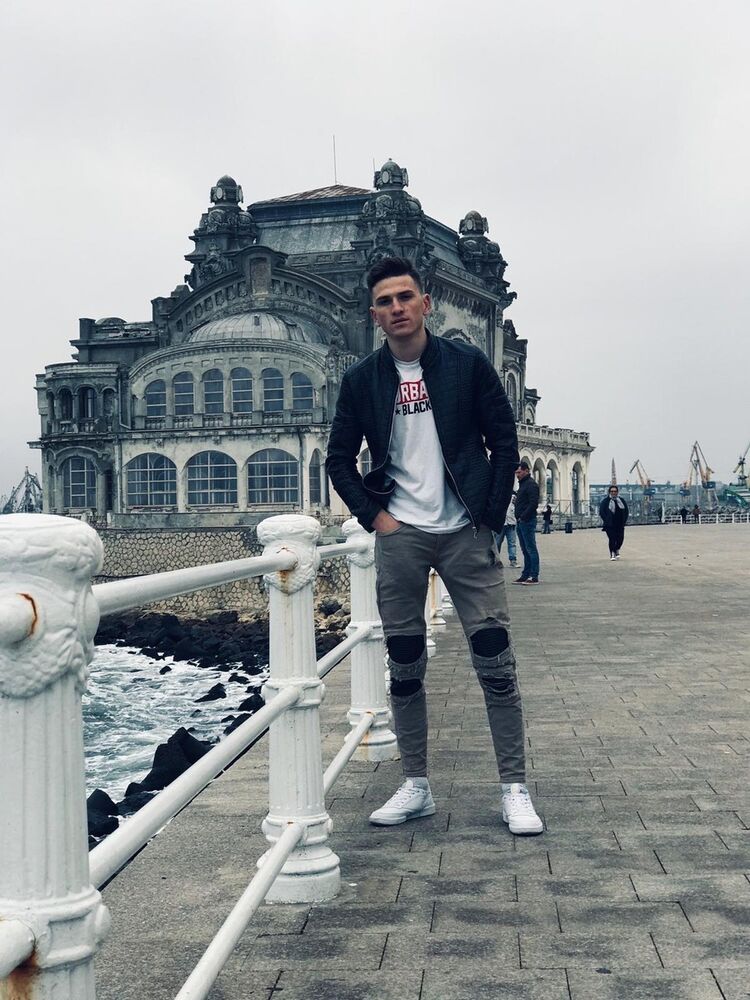  ,   Mihai, 28 ,   ,   , c 