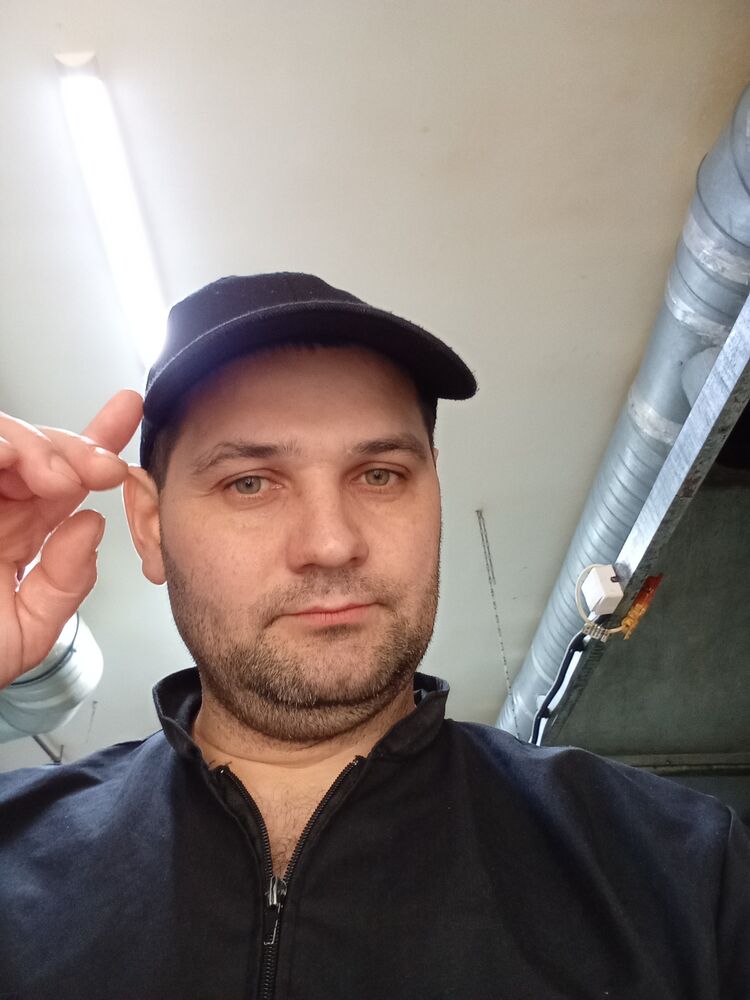 40568733  , 40 ,    