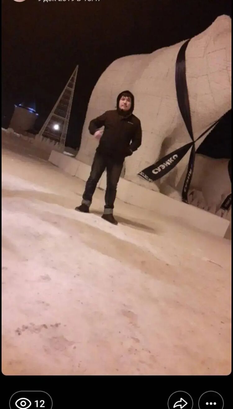  48693633  , 30 ,    